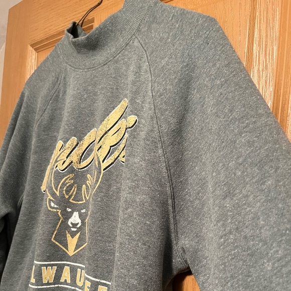 Milwaukee Buck's Mock Neck Sweatshirt - Picture 5 of 12